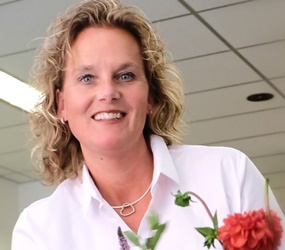 Samenwerkingspartner: 'Ik houd van bloemen en van mensen' Samenwerkingspartner: 'Ik houd van bloemen en van mensen'