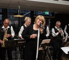 Altijd al in een band willen spelen? Altijd al in een band willen spelen?