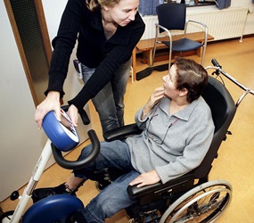 Alzheimer Café Rijswijk over het belang van bewegen bij dementie Alzheimer Café Rijswijk over het belang van bewegen bij dementie