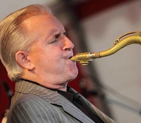 Wereldberoemde saxofonist Scott Hamilton speelt op Florence Swingt Festival Wereldberoemde saxofonist Scott Hamilton speelt op Florence Swingt Festival